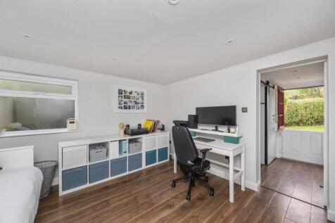 Home Office/Bedroom