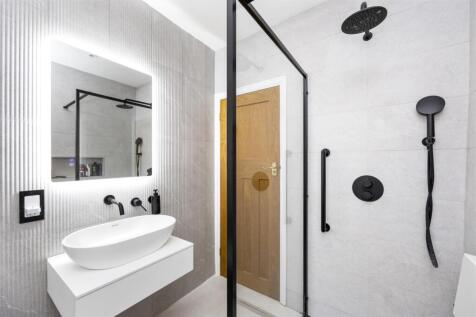 Shower Room/WC