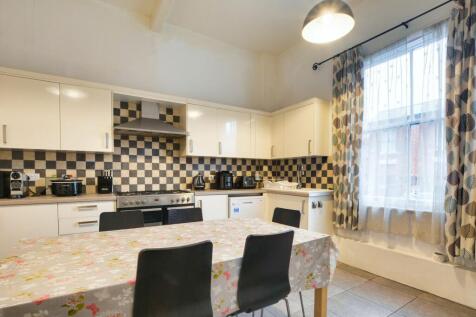 Fitted Dining Kitchen