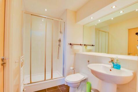 Family Shower Room