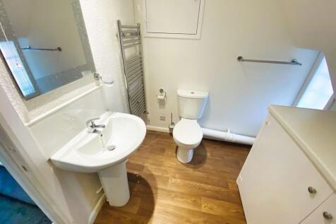 Bathroom/Utility Room
