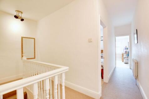 First Floor Galleried Landing