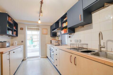Fitted Kitchen