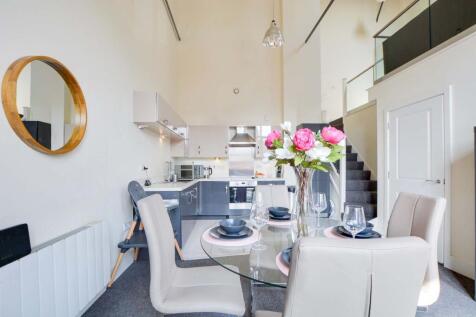 Open Plan Living Dining Kitchen