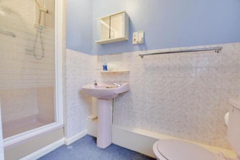 En-Suite to Bedroom One