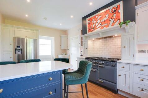 Fitted Breakfast Kitchen