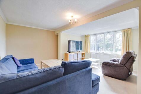 Open Plan Lounge Dining Room