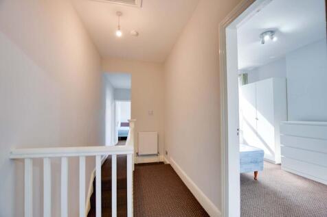 First Floor Galleried Landing