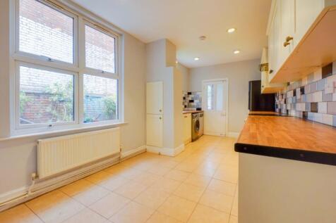 Fitted Kitchen Dining Room