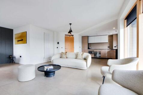 Living Dining Area