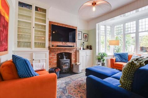 Lounge Dining Room