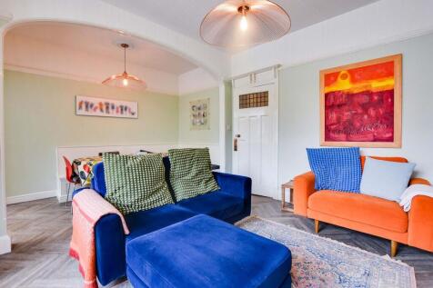 Lounge Dining Room