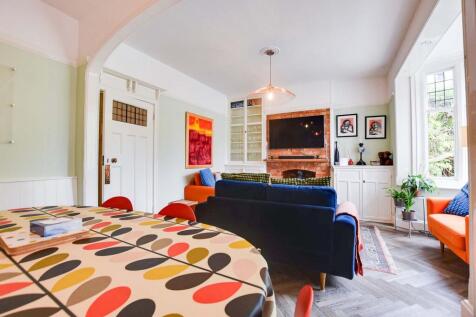 Lounge Dining Room
