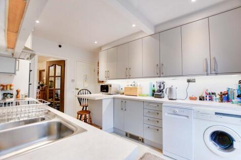 Extended Fitted Kitchen