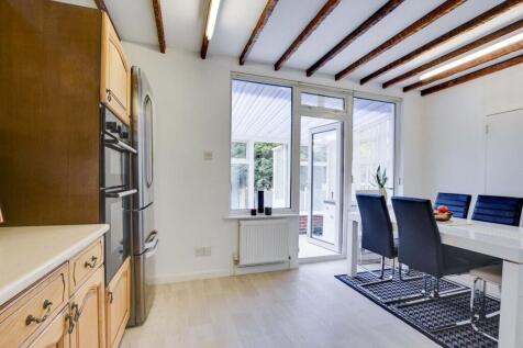 L-Shaped Kitchen Diner