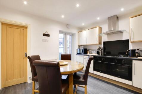 Fitted Dining Kitchen