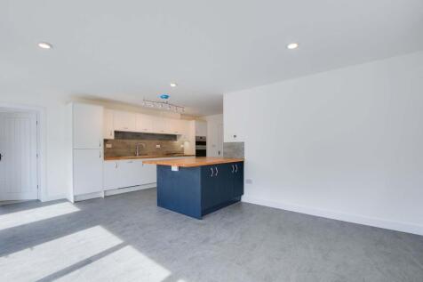 Fitted Dining Kitchen