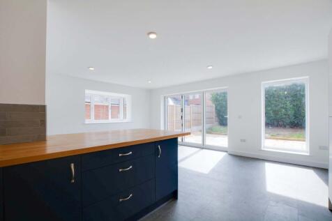 Fitted Dining Kitchen