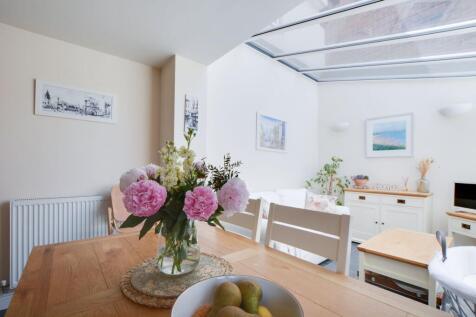 Fitted Dining Kitchen