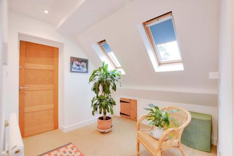 First Floor Galleried Landing