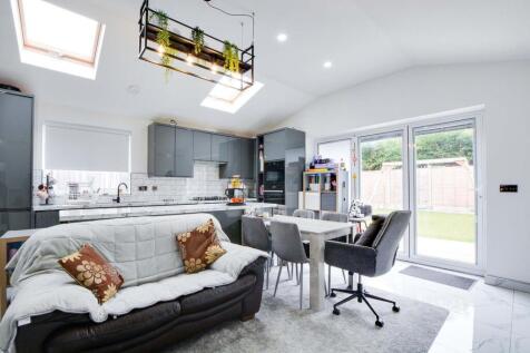 Extended Fitted Dining Kitchen