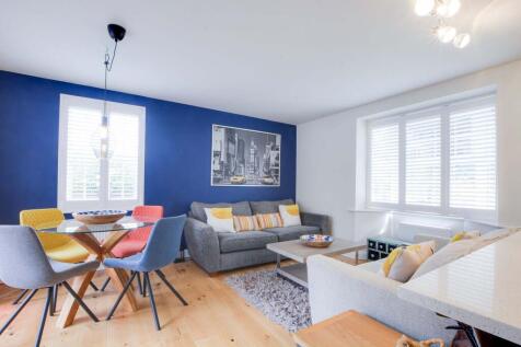 Open Plan Fitted Living Dining Kitchen