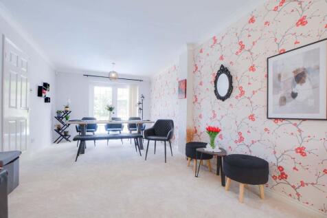 Through Lounge Diner