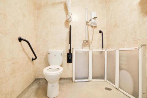 Ground Floor Wet Room