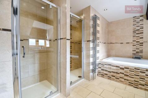 Master Ensuite