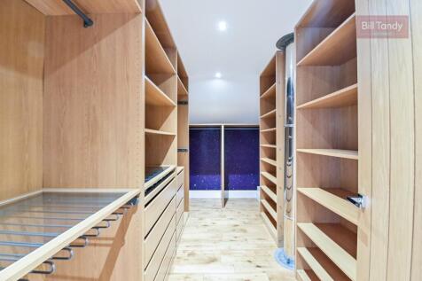 Walk in Dressing room