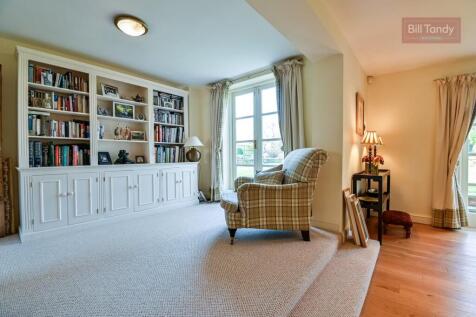 Property Image 11