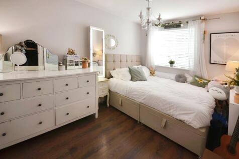 Girls room