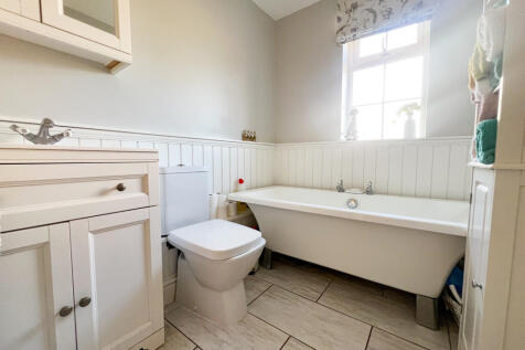Downstairs Bathroom