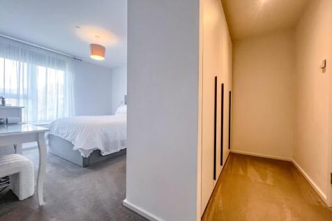 Walk-In Wardrobe