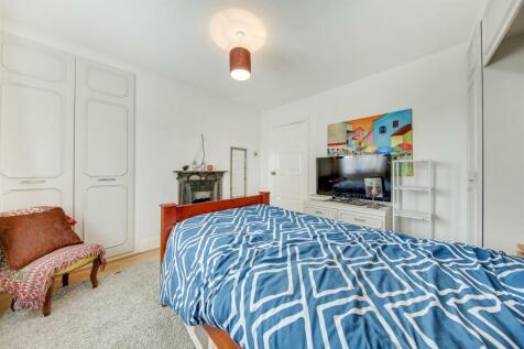 14a Bed3 2.jpg