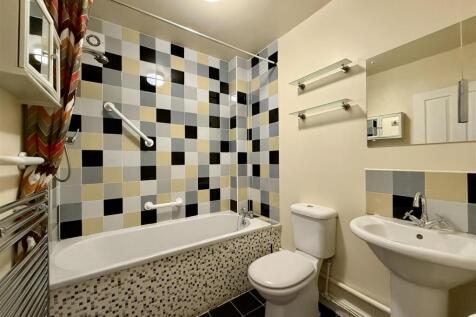9 Bathroom