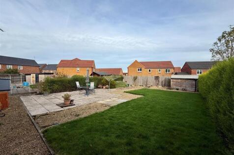 10 Rear Garden