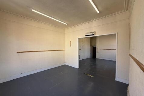6 Upper Floor