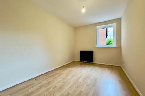 bedroom 3.jpg