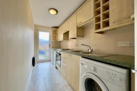 kitchen 2.jpg