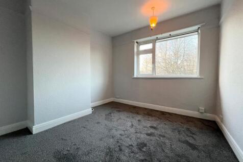 USE bedroom 2 (4).jpg