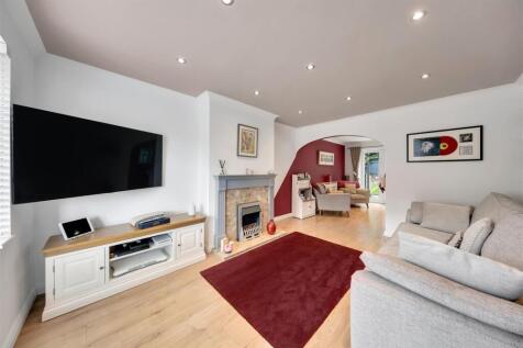 Living Room.jpg