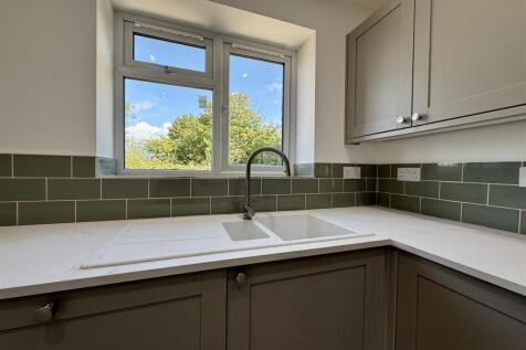5 Kitchen Shot.JPEG