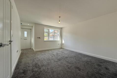 8 Living Room.JPEG