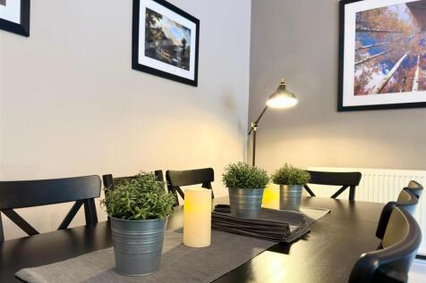 Dining area (8).jpg