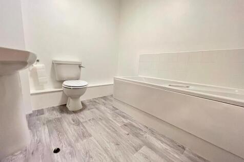 bathroom (1).jpg