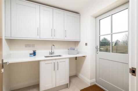 250412 - Halls Close, Braughing - 17.jpg