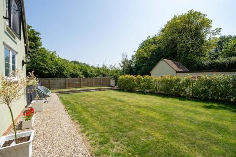 End Cottage-19.jpg