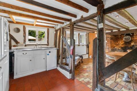 End Cottage-8.jpg