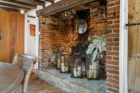End Cottage-10.jpg